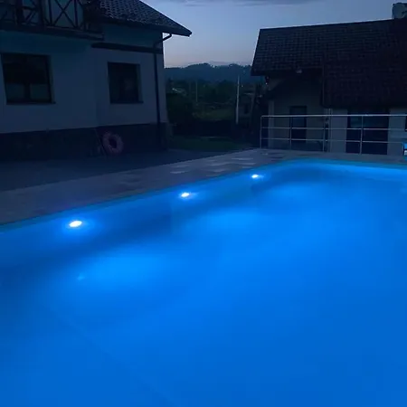 Holiday home карпатский уикенд