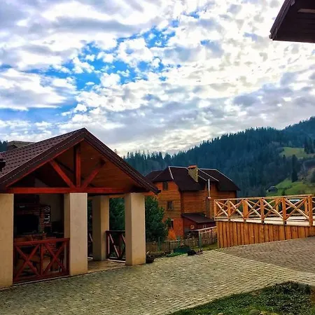 Holiday home карпатский уикенд *